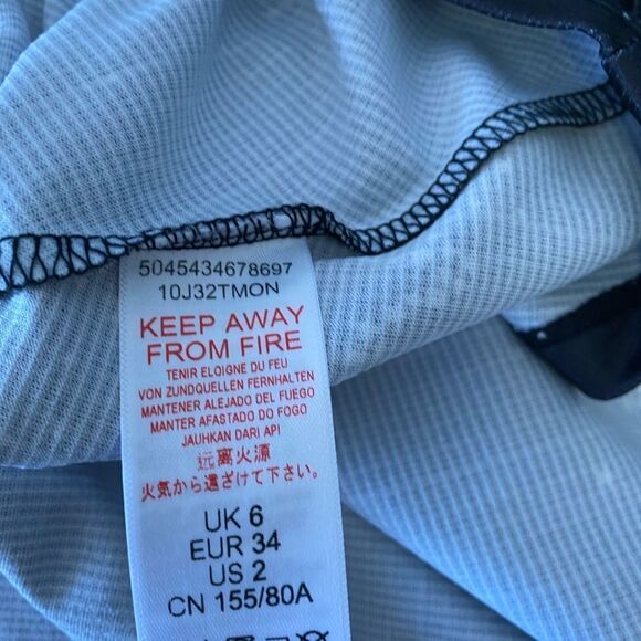 TopShop Dress with star - Picture 5 of 6